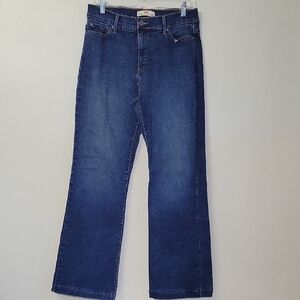 Levis Jeans Woman's Perfectly Slimming 512 Bootcut‎ Size 12